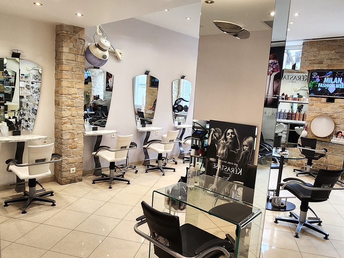 Le salon intérieur 6
